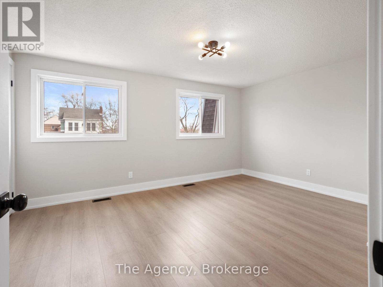 7 - 185 Denistoun Street, Welland (Broadway), ON - Indoor Photo Showing Other Room