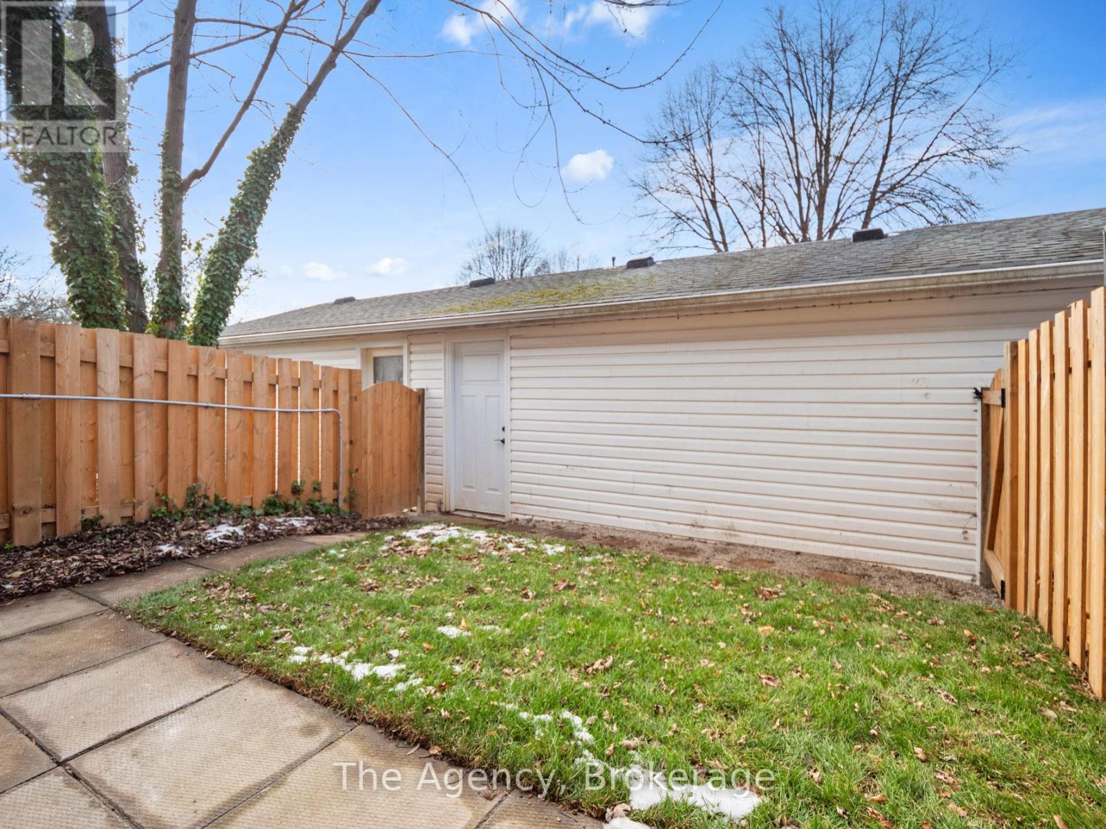 7 - 185 Denistoun Street, Welland (Broadway), ON - Outdoor