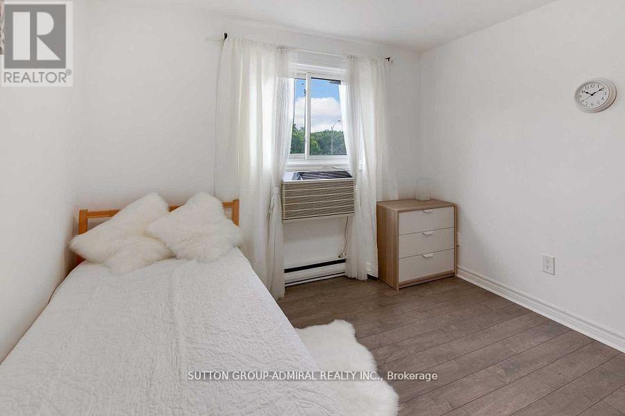 143 Torresdale Avenue, Toronto, ON - Indoor Photo Showing Bedroom