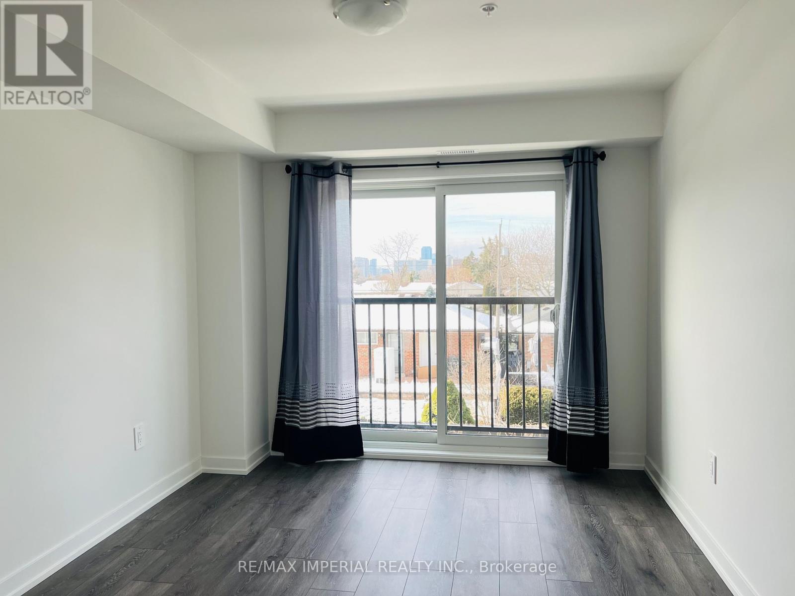 209 - 1670 Victoria Park Avenue, Toronto, ON - Indoor Photo Showing Other Room