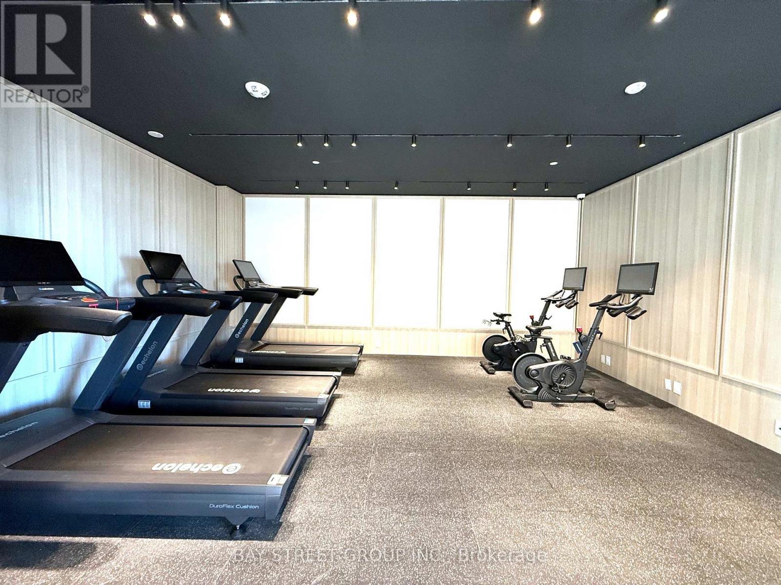 1003 - 3071 Trafalgar Road, Oakville, ON - Indoor Photo Showing Gym Room