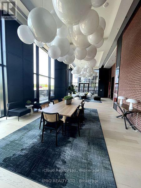 1706 - 3220 William Coltson Ave. Avenue, Oakville, ON - Indoor