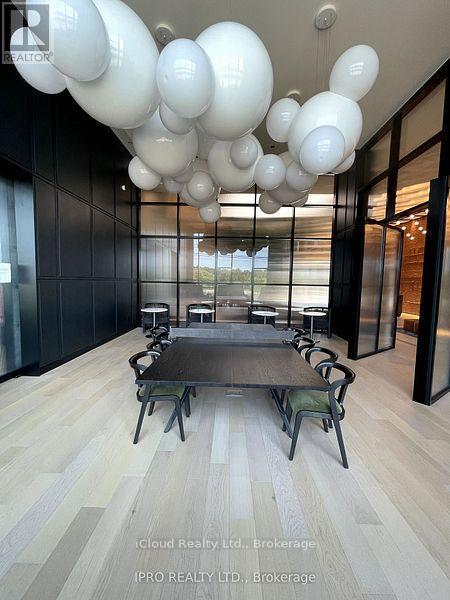 1706 - 3220 William Coltson Ave. Avenue, Oakville, ON - Indoor