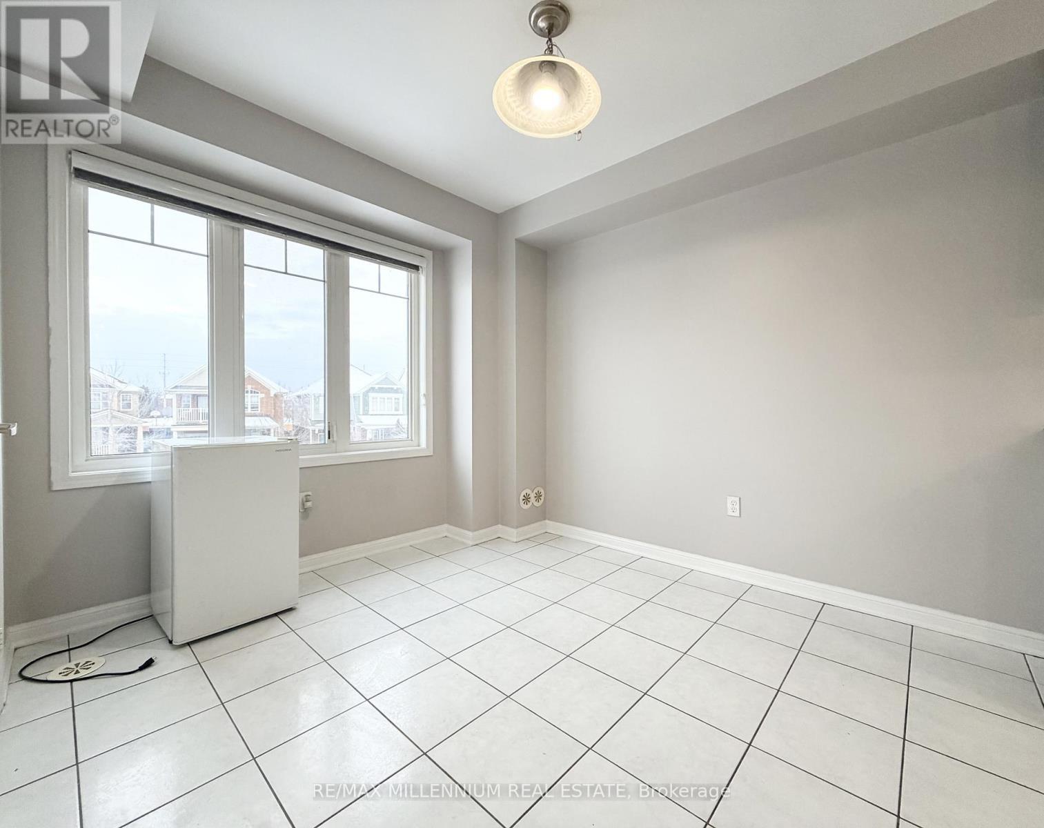 16 Saunter Court, Brampton, ON - Indoor Photo Showing Other Room