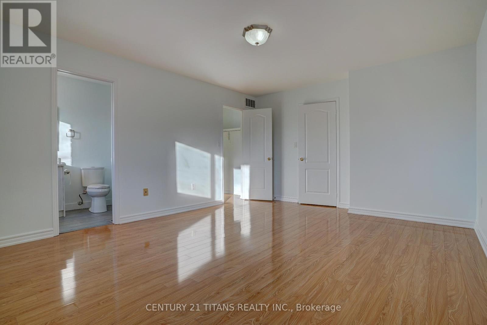 97 Triple Crown Avenue, Toronto, ON - Indoor Photo Showing Other Room