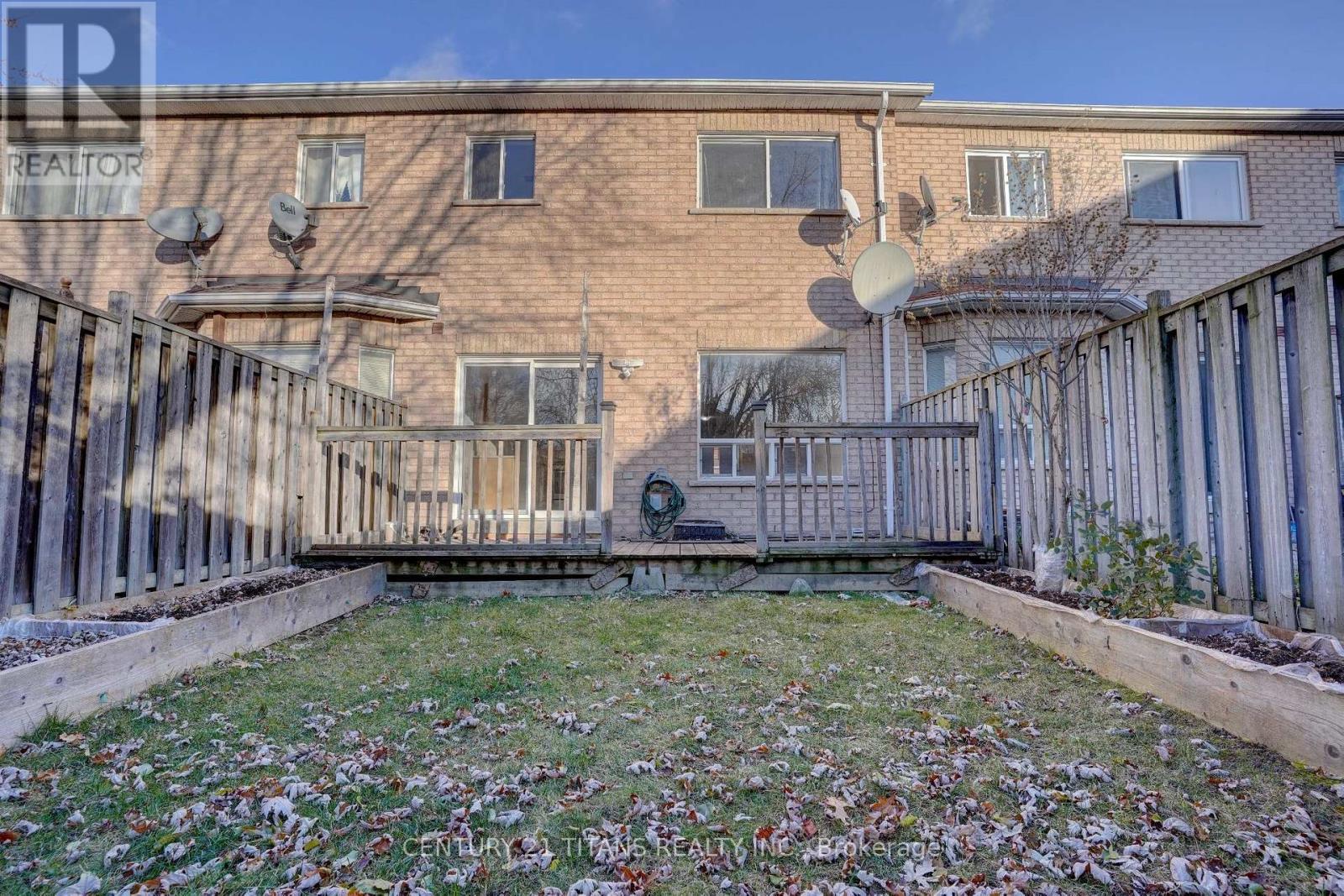 97 Triple Crown Avenue, Toronto, ON - Outdoor