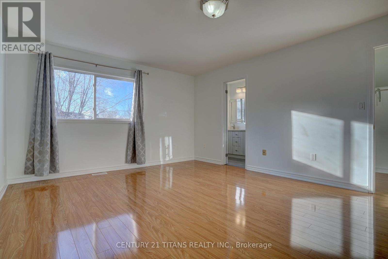 97 Triple Crown Avenue, Toronto, ON - Indoor Photo Showing Other Room