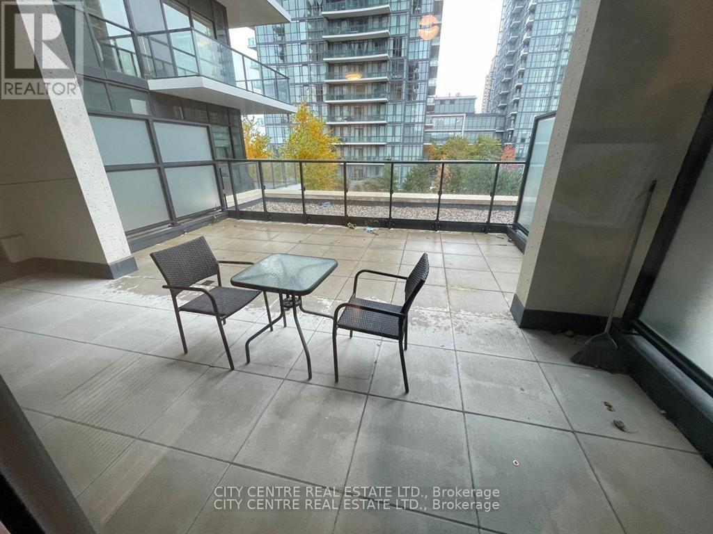 609 - 4085 Parkside Village Drive, Mississauga, ON - Outdoor