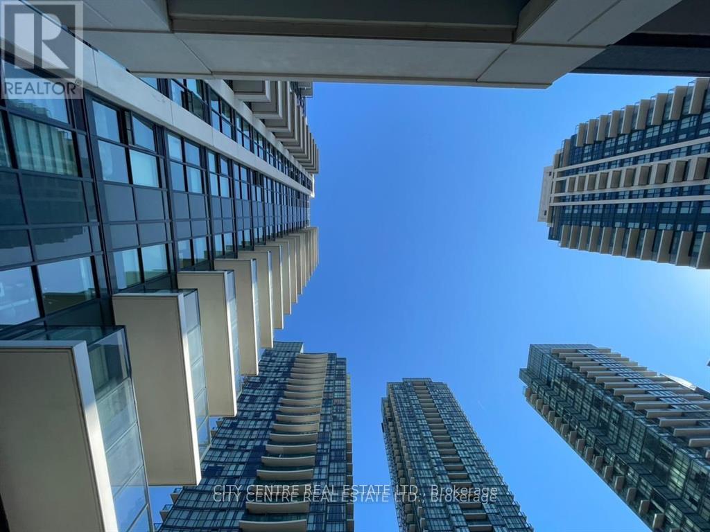 609 - 4085 Parkside Village Drive, Mississauga, ON - Outdoor