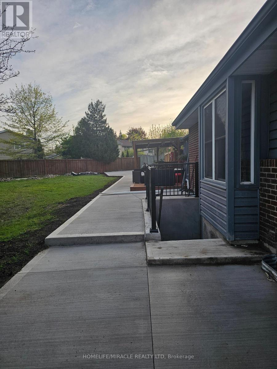 6306 Crickadorn Court N, Mississauga, ON