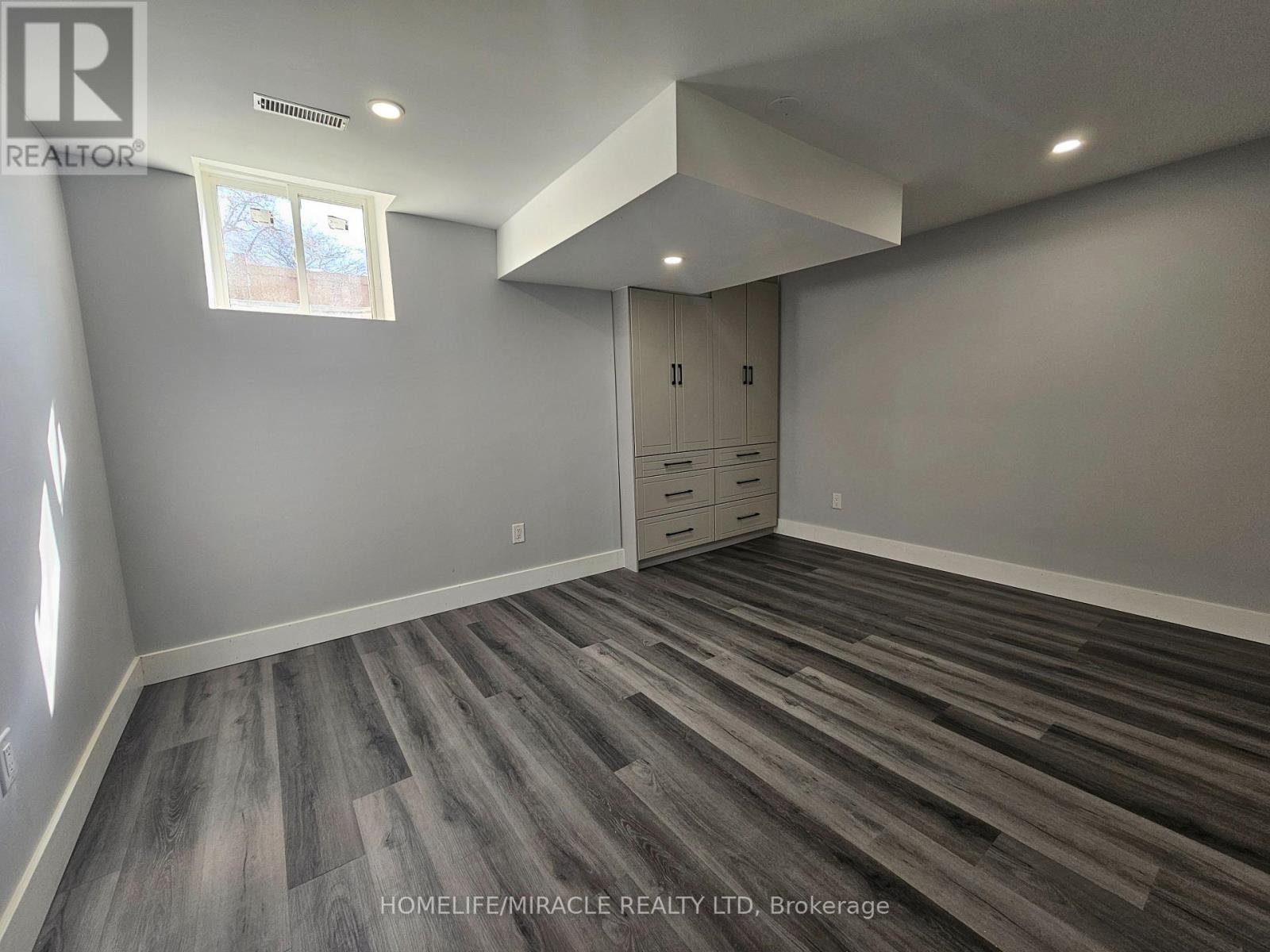 6306 Crickadorn Court N, Mississauga, ON