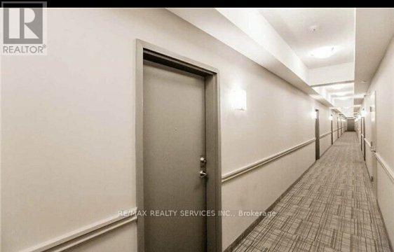 209 - 50 Sky Harbour Drive W, Brampton, ON - Indoor Photo Showing Other Room