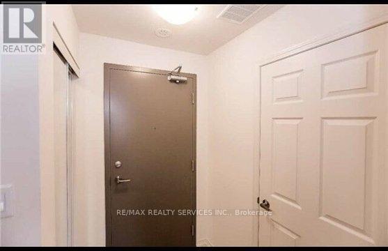 209 - 50 Sky Harbour Drive W, Brampton, ON - Photo Showing Other Room