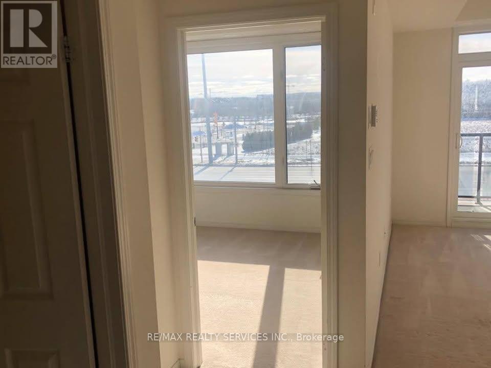 209 - 50 Sky Harbour Drive W, Brampton, ON - Indoor Photo Showing Other Room