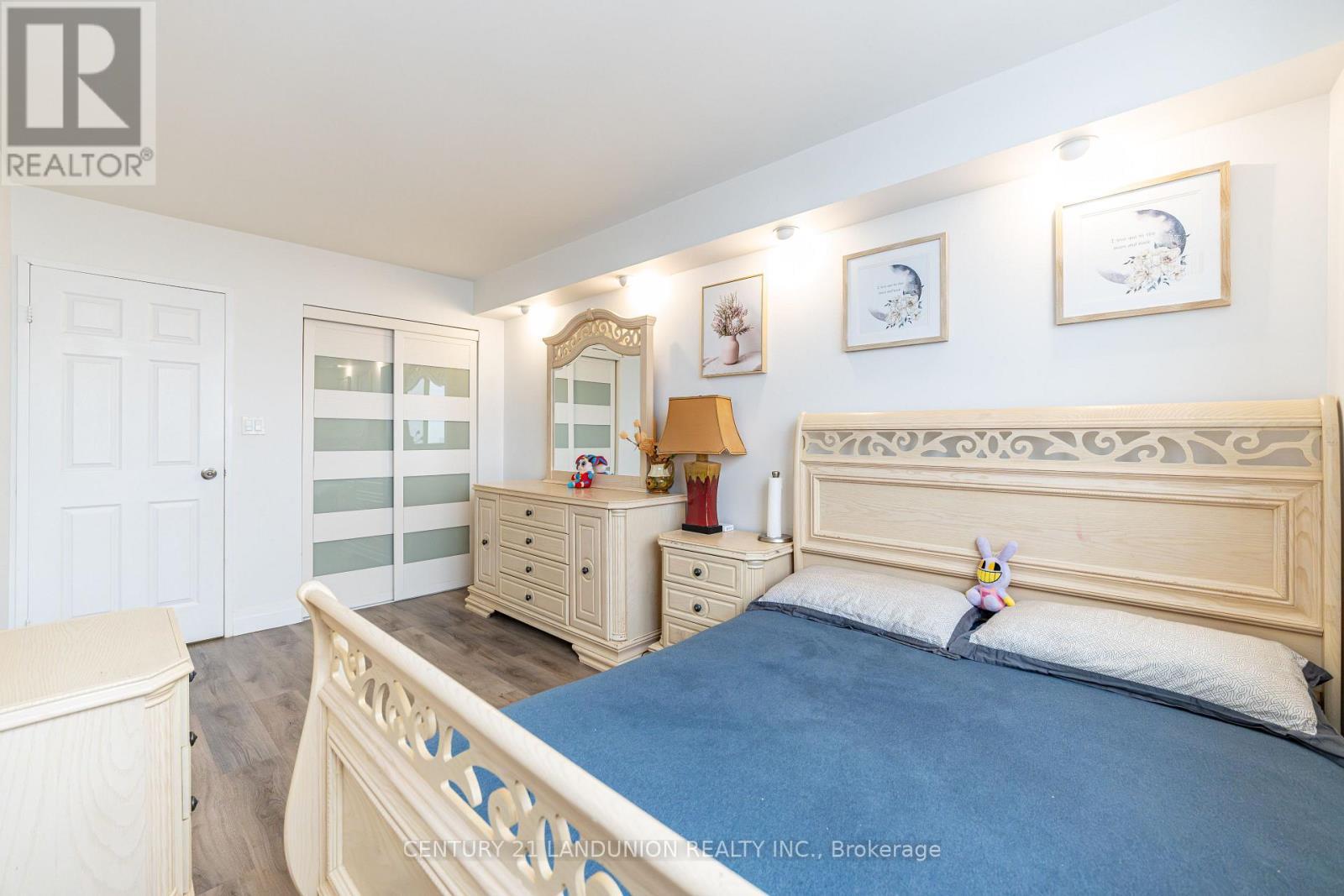 1209 - 55 Bamburgh Circle, Toronto, ON - Indoor