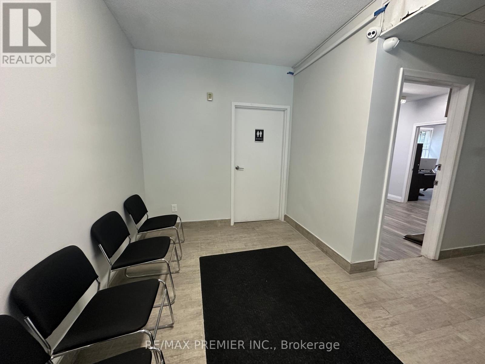 70 King Street E, Hamilton, ON