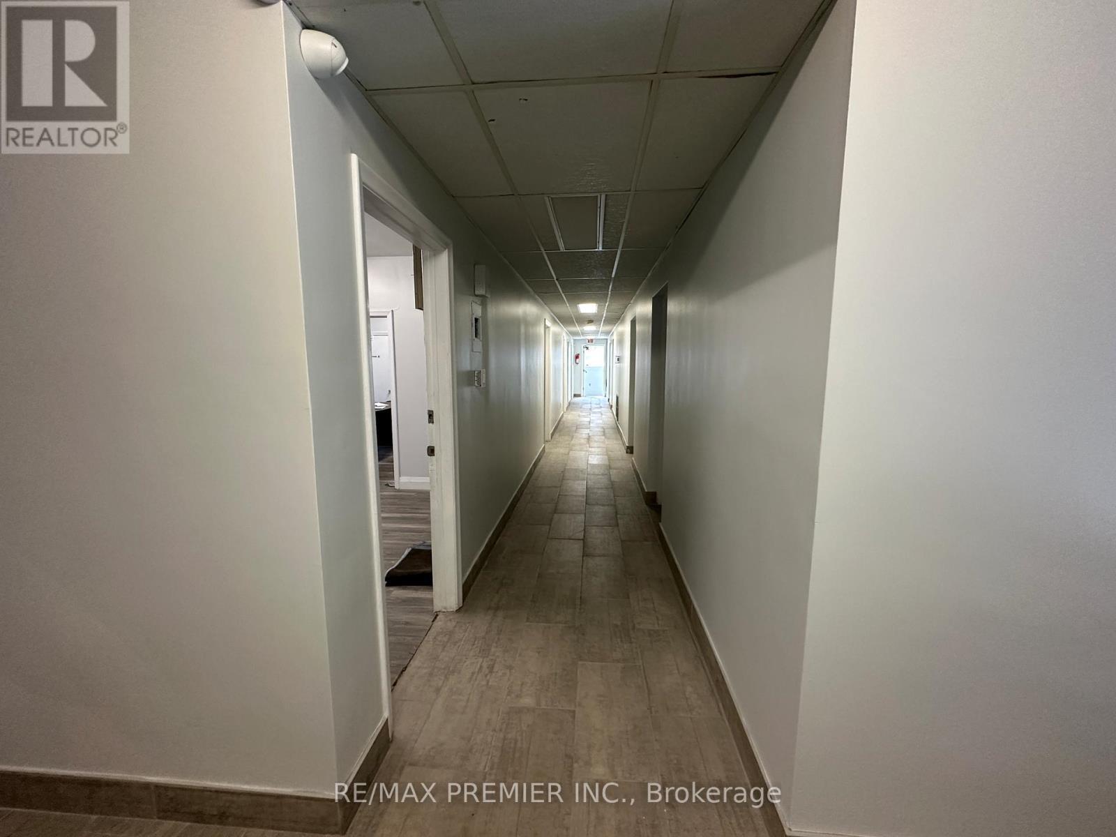 70 King Street E, Hamilton, ON