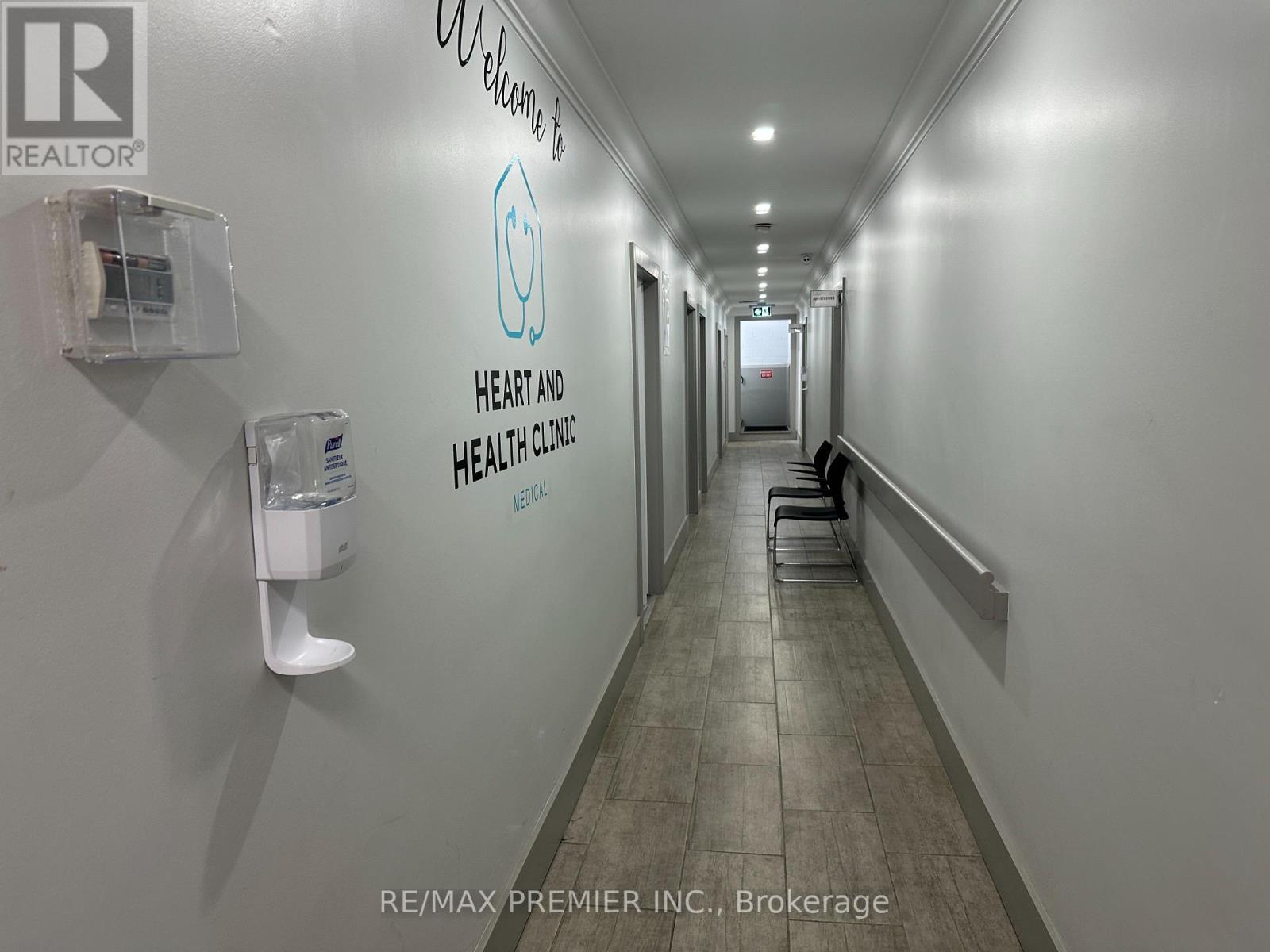 70 King Street E, Hamilton, ON