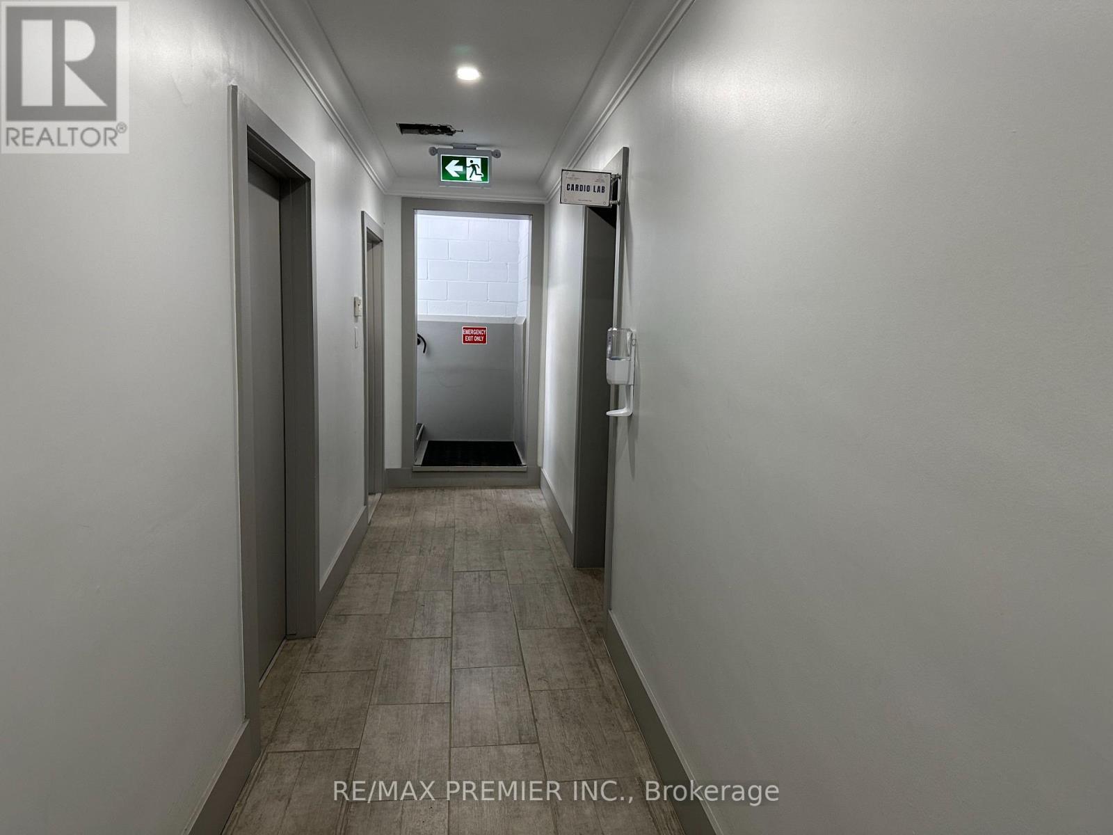 70 King Street E, Hamilton, ON