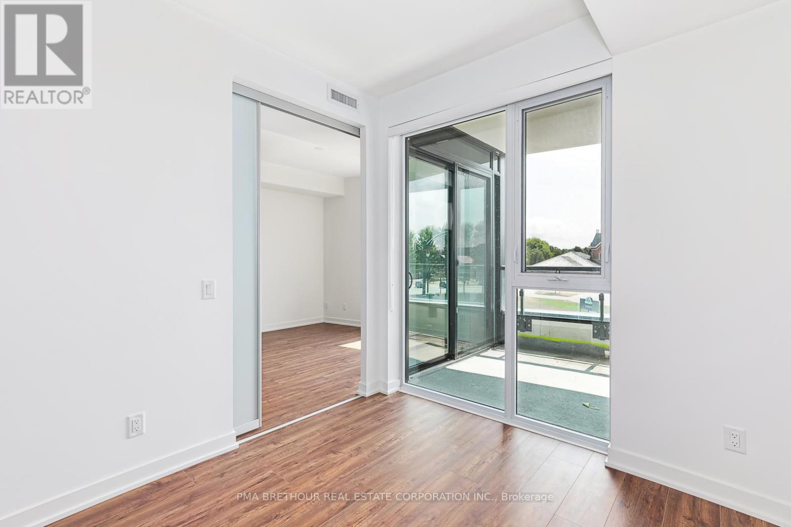 212 - 31 Huron Street, Collingwood, ON - Indoor Photo Showing Other Room