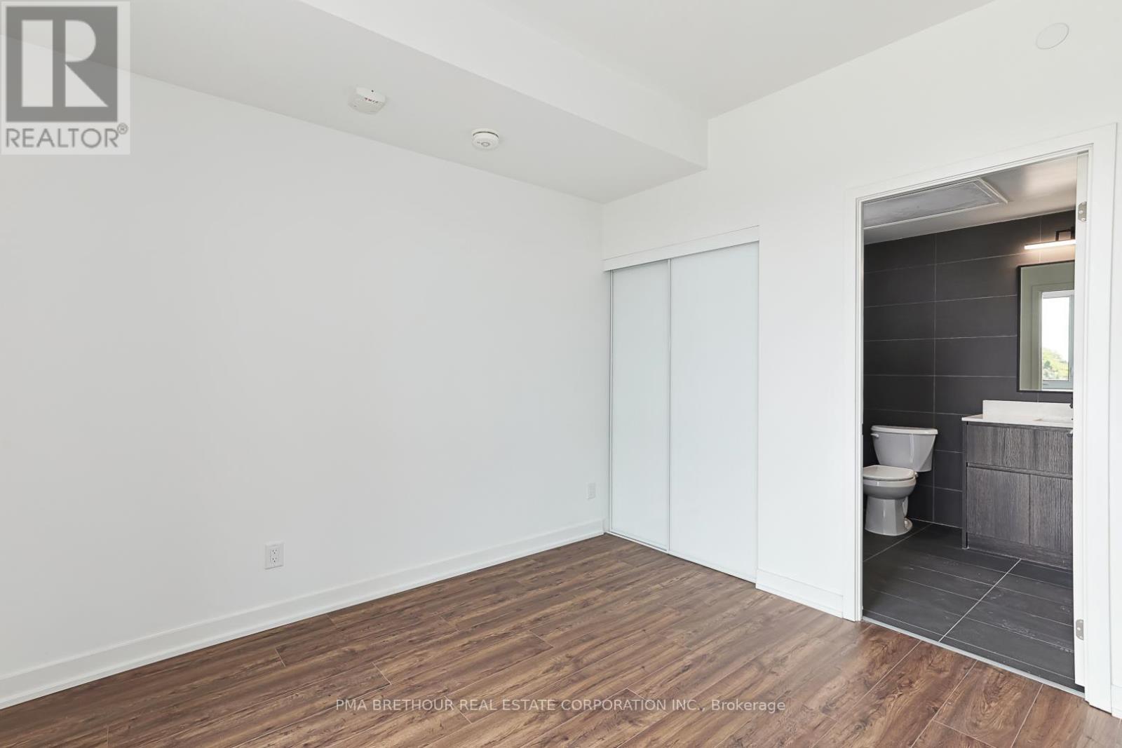 212 - 31 Huron Street, Collingwood, ON - Indoor Photo Showing Other Room