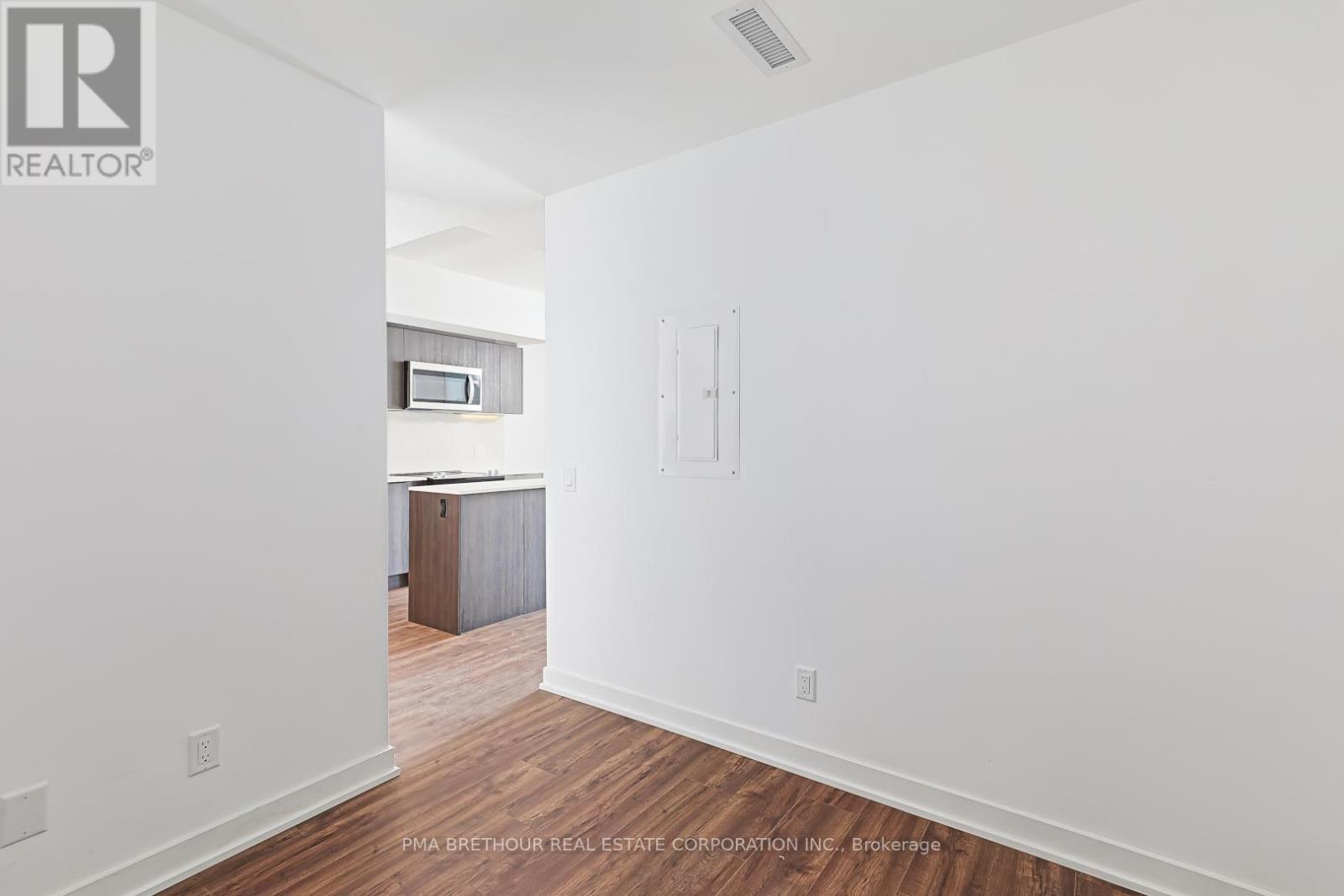 212 - 31 Huron Street, Collingwood, ON - Indoor Photo Showing Other Room