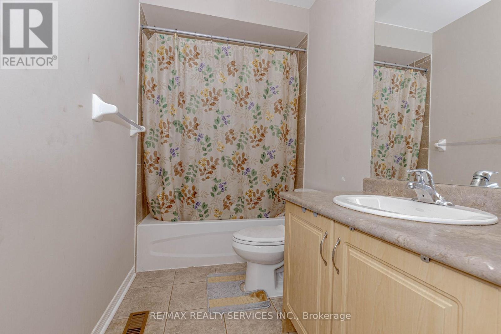 47 Curran Hall Crescent, Toronto, ON - Indoor Photo Showing Bathroom