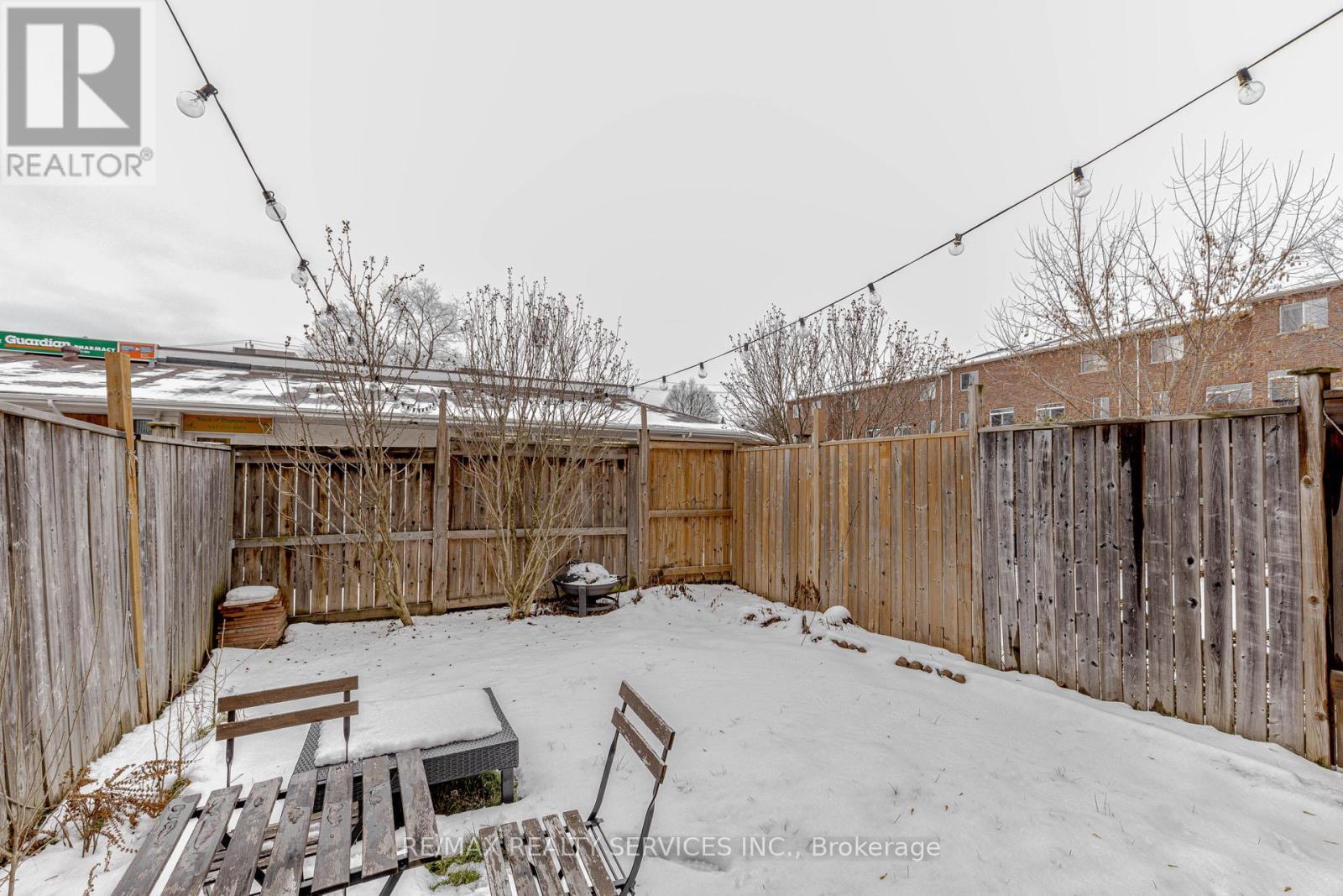 47 Curran Hall Crescent, Toronto, ON - Outdoor