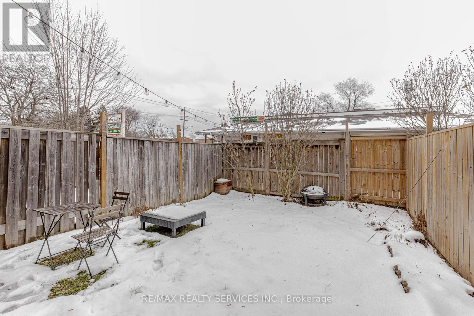 47 Curran Hall Crescent, Toronto, ON - Outdoor