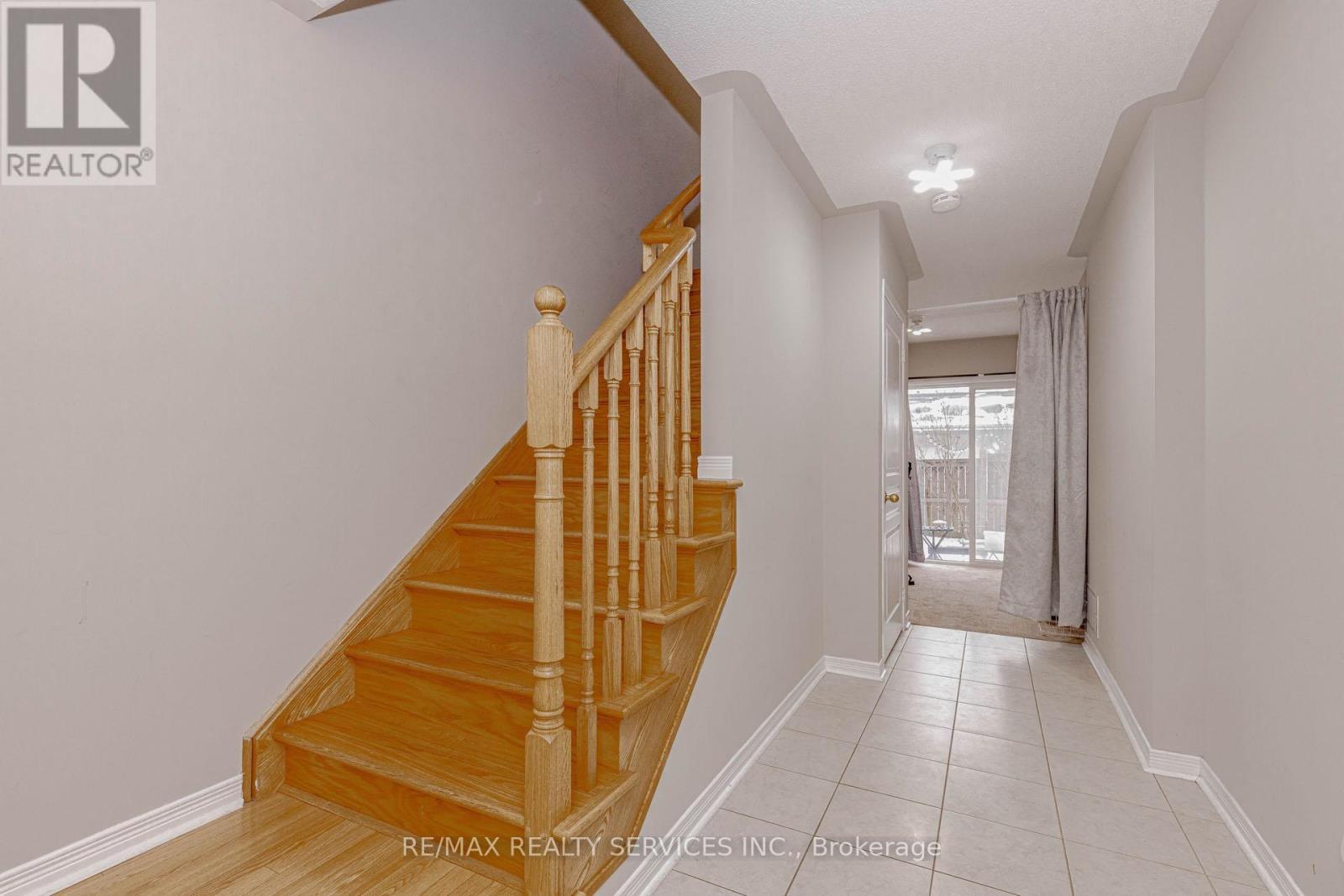 47 Curran Hall Crescent, Toronto, ON - Indoor Photo Showing Other Room