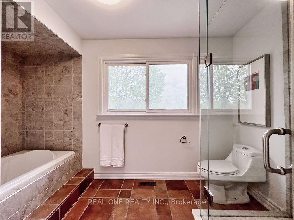 38 Mckay Crescent, Markham, ON - Indoor Photo Showing Bathroom
