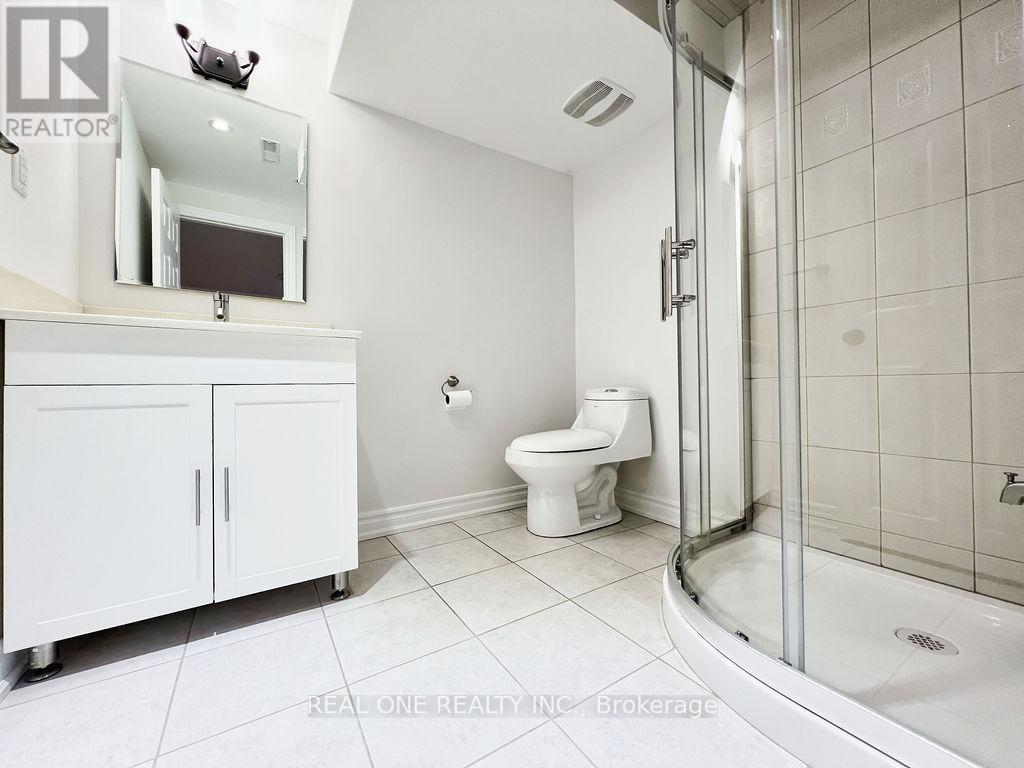 38 Mckay Crescent, Markham, ON - Indoor Photo Showing Bathroom