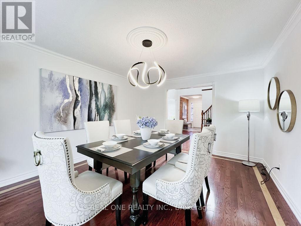 38 Mckay Crescent, Markham, ON - Indoor Photo Showing Dining Room