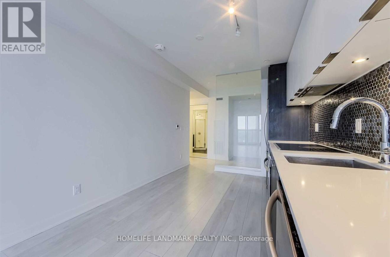 1506 - 2 Sonic Way, Toronto, ON - Indoor Photo Showing Kitchen