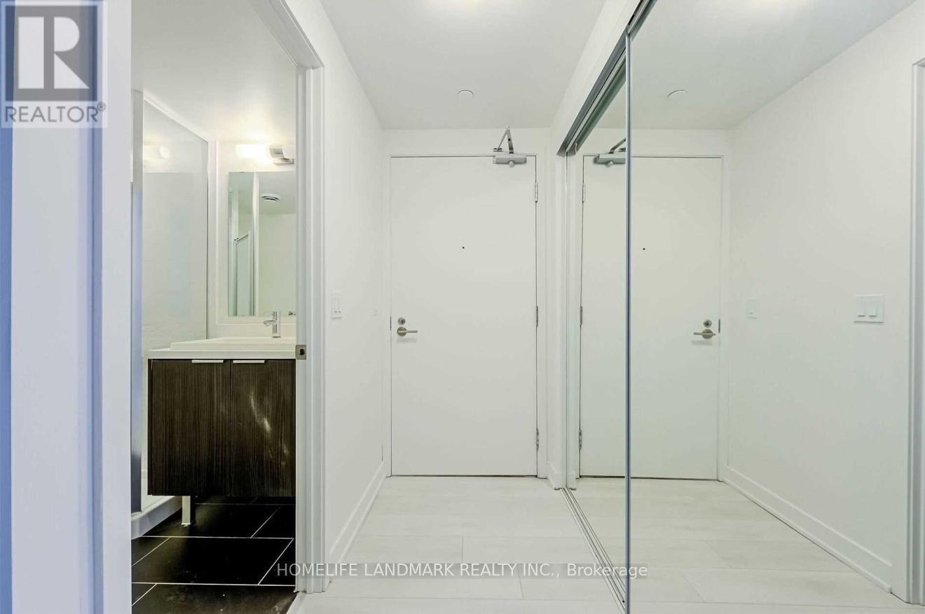 1506 - 2 Sonic Way, Toronto, ON - Indoor Photo Showing Other Room