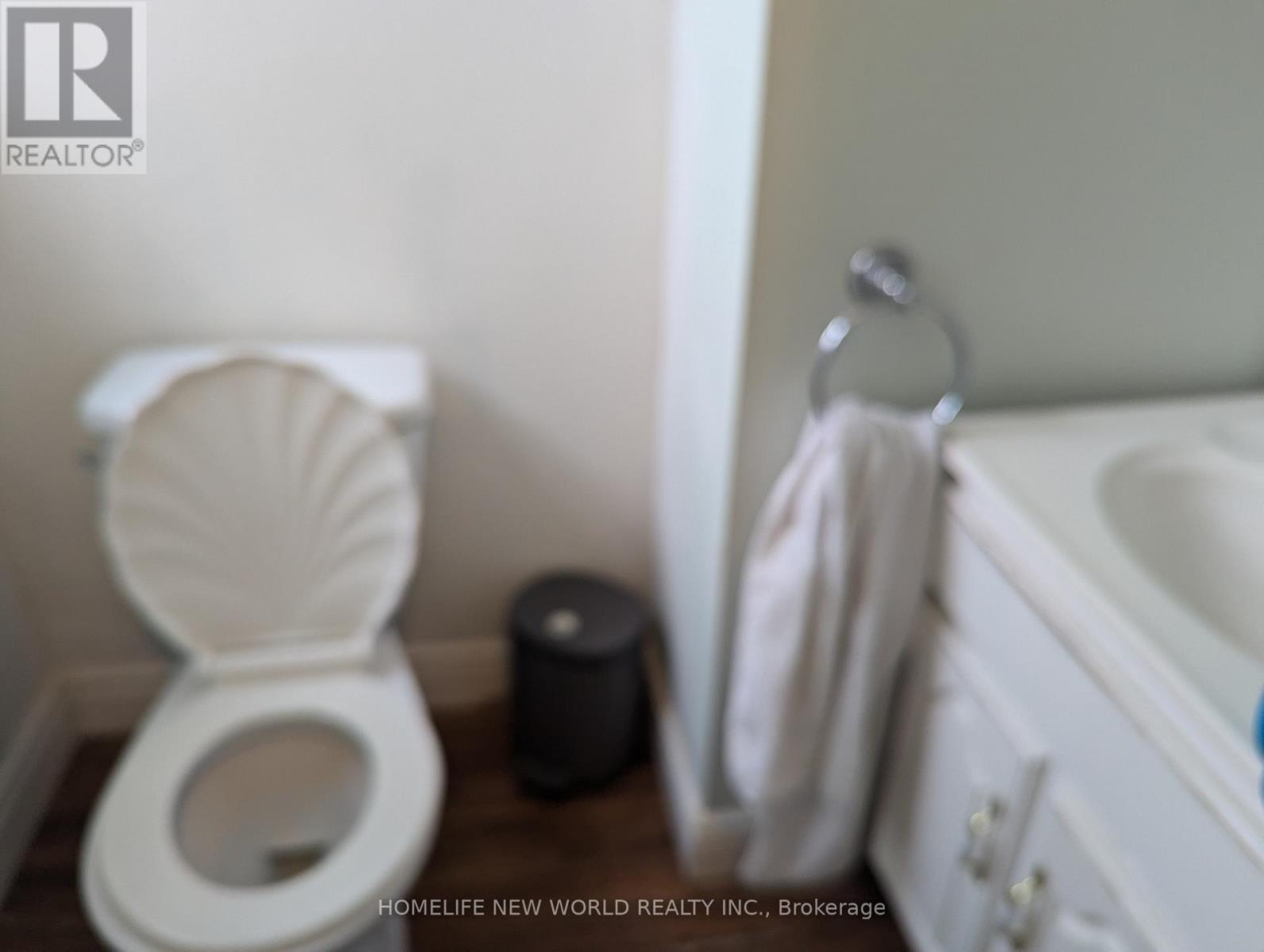 2053 Saxon Road, Oakville, ON - Indoor Photo Showing Bathroom