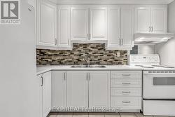 Double undermount sink. -