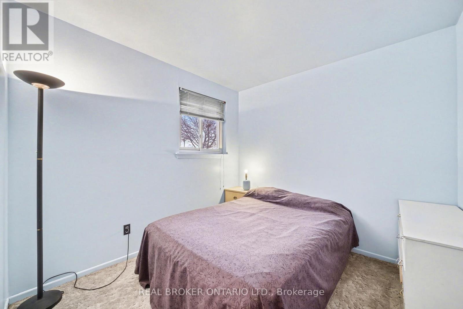 40 Flavian Crescent, Brampton, ON - Indoor Photo Showing Bedroom