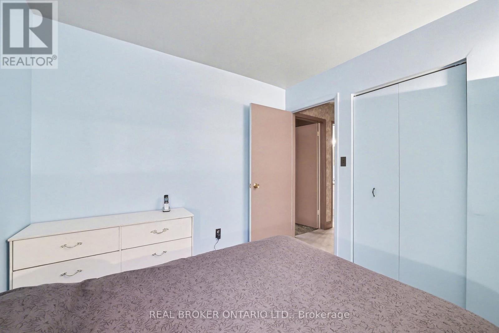 40 Flavian Crescent, Brampton, ON - Indoor Photo Showing Bedroom