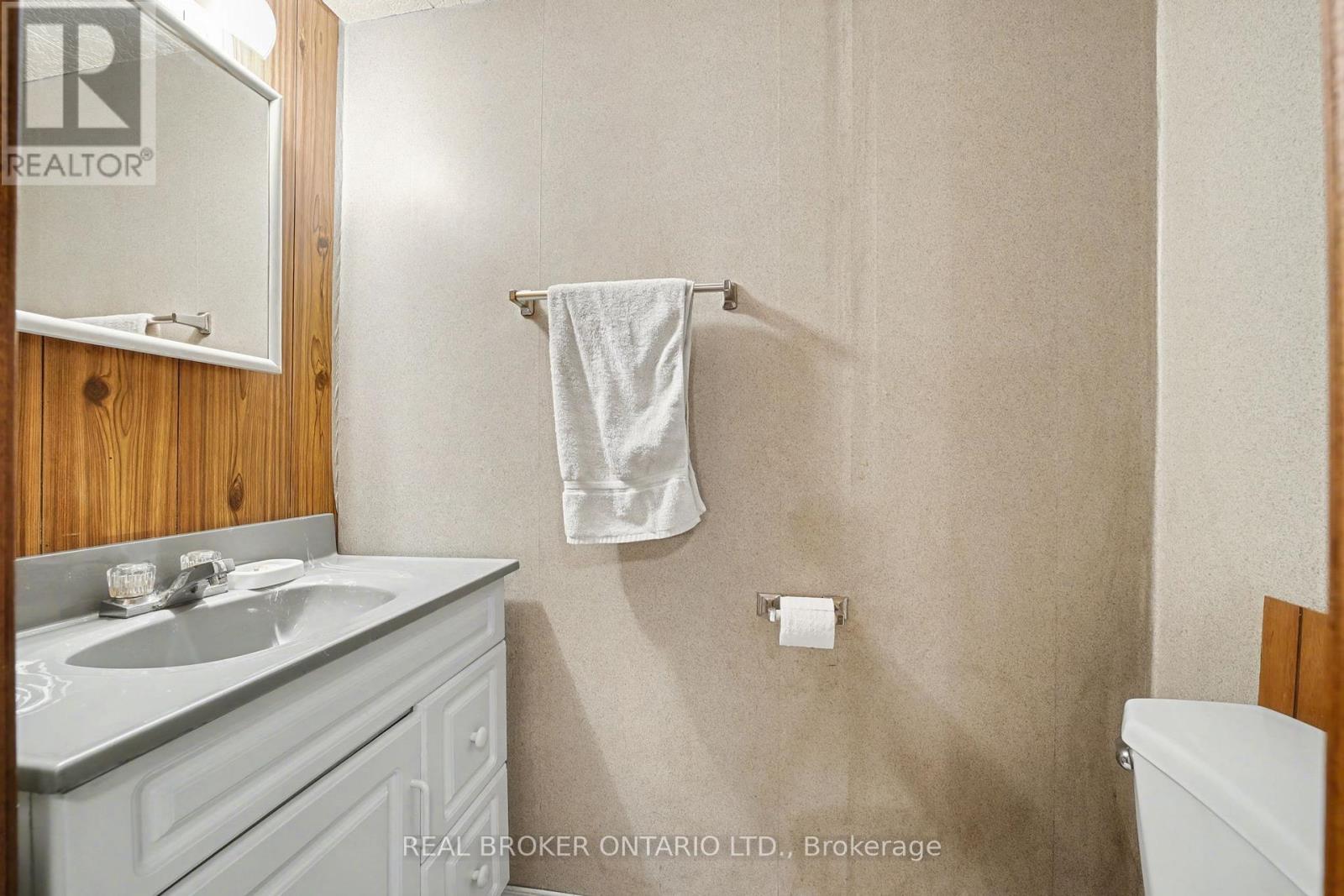 40 Flavian Crescent, Brampton, ON - Indoor Photo Showing Bathroom