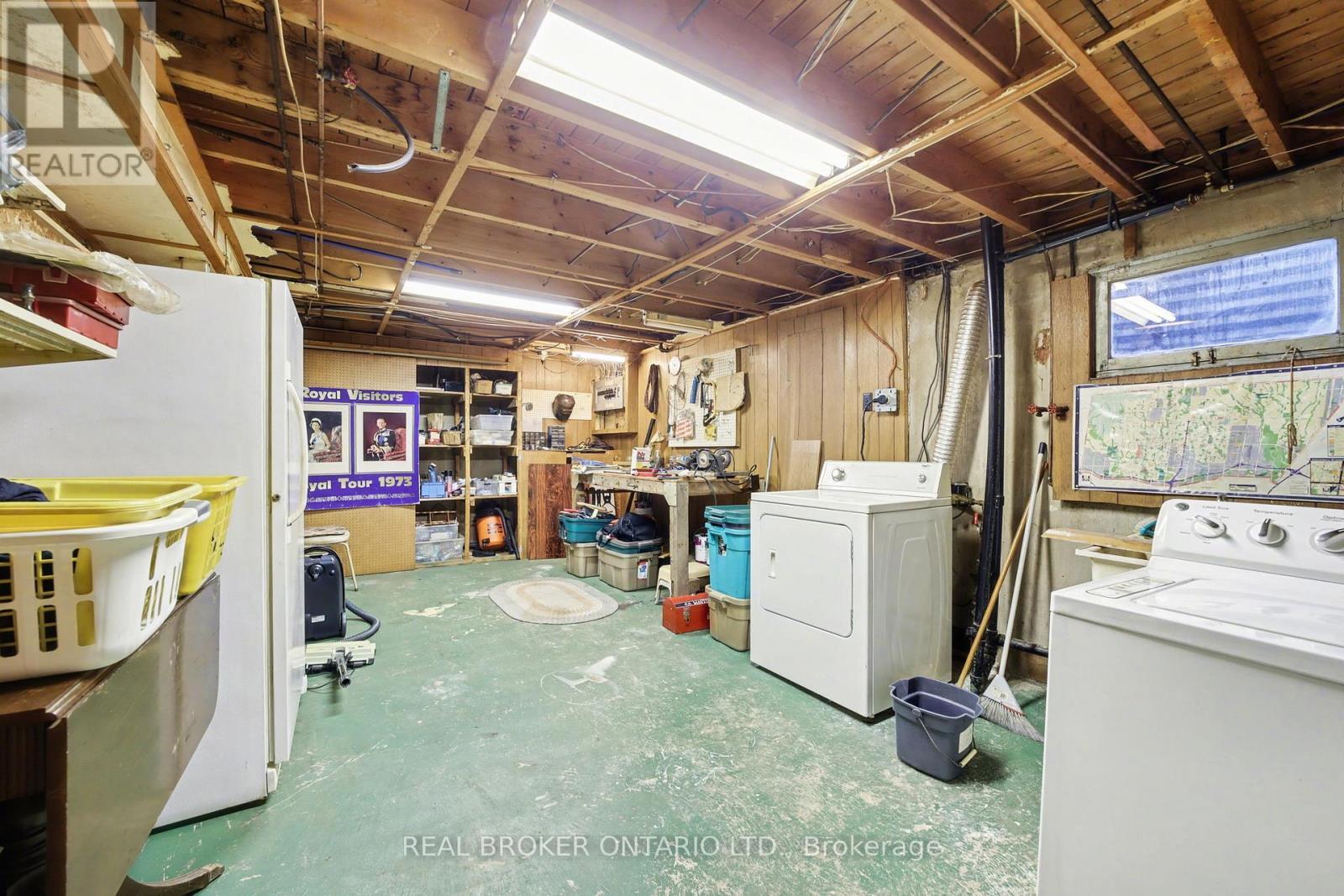 40 Flavian Crescent, Brampton, ON - Indoor Photo Showing Laundry Room