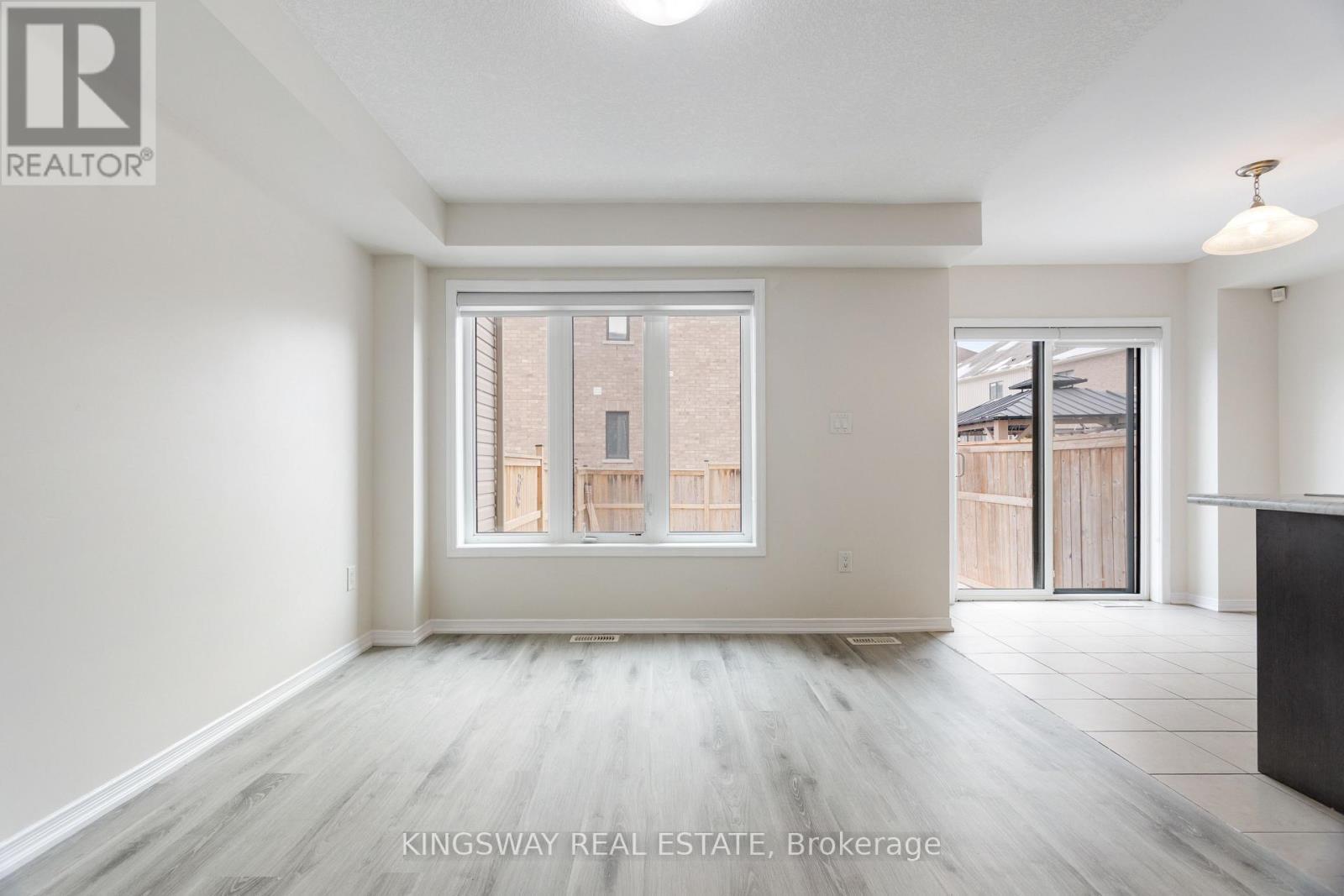 125 Thompson Road, Haldimand, ON - Indoor Photo Showing Other Room