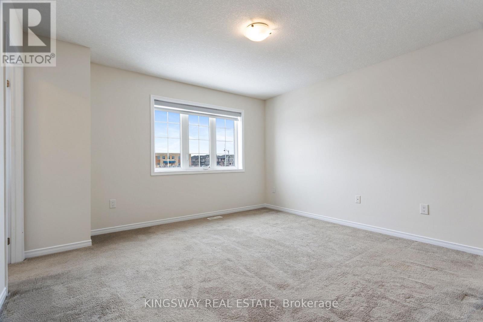 125 Thompson Road, Haldimand, ON - Indoor Photo Showing Other Room