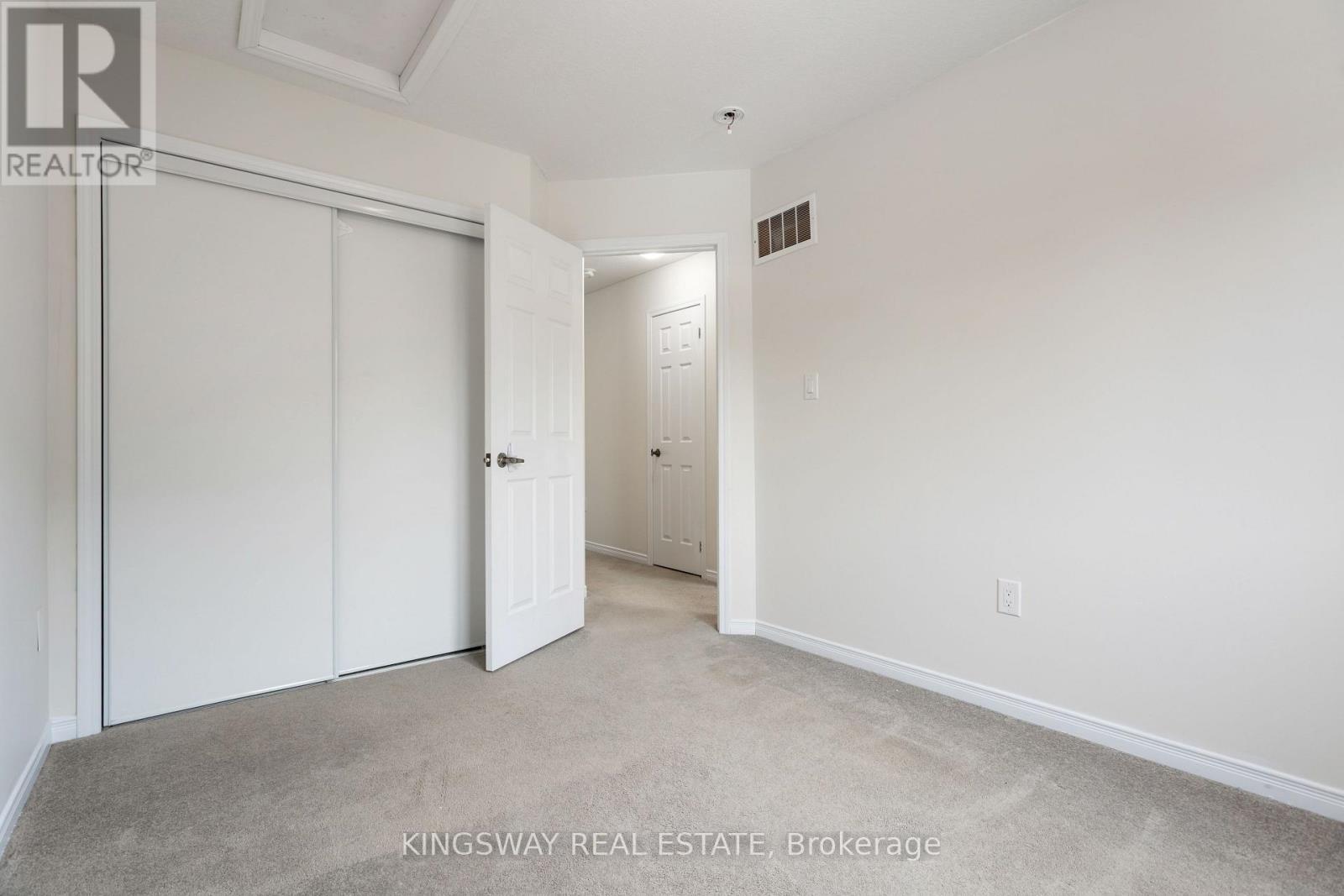 125 Thompson Road, Haldimand, ON - Indoor Photo Showing Other Room