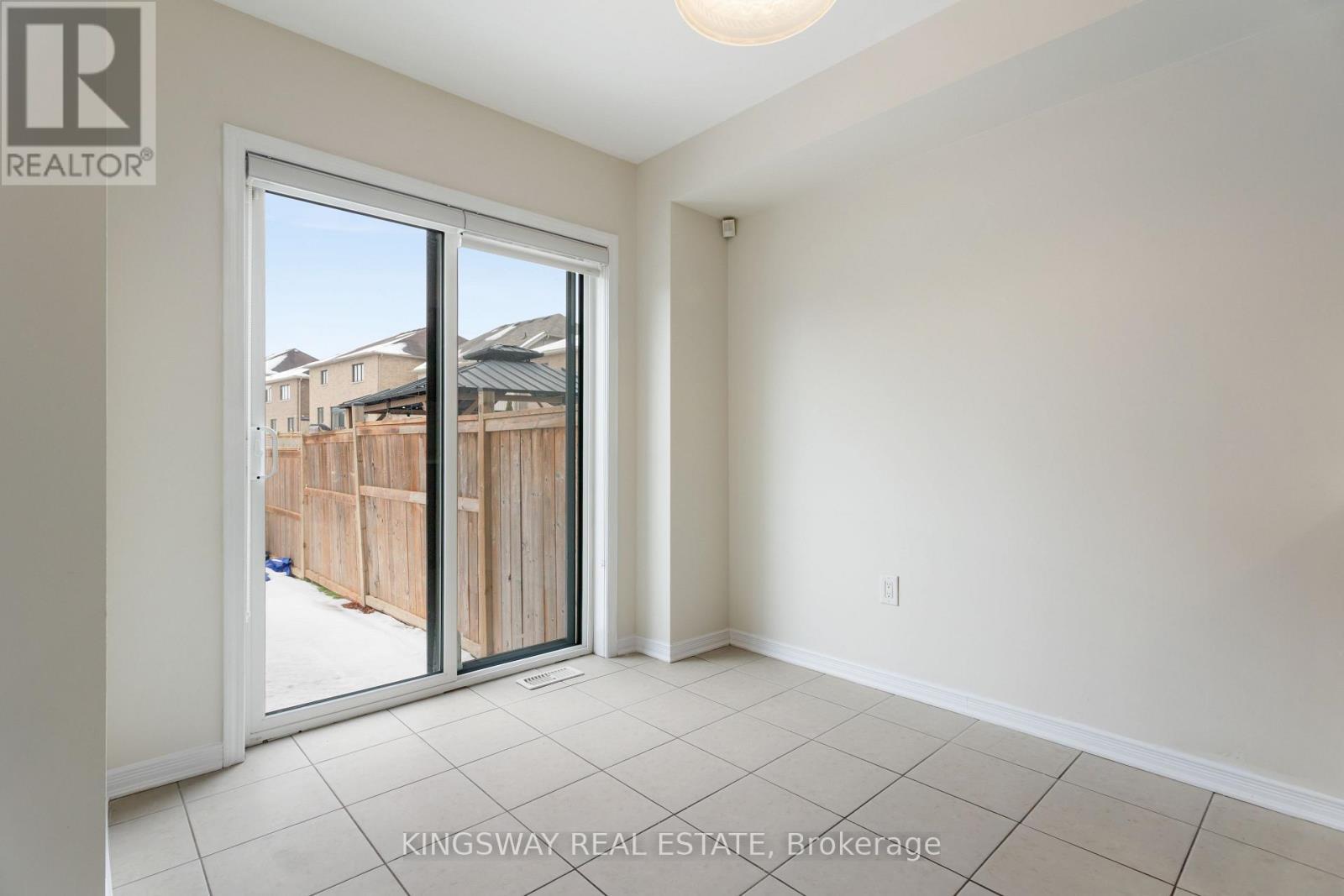 125 Thompson Road, Haldimand, ON - Indoor Photo Showing Other Room