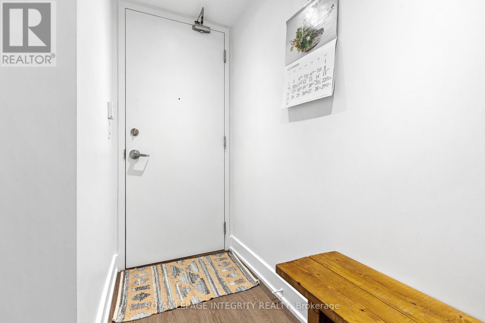 410 - 7 Marquette Avenue, Ottawa, ON - Indoor Photo Showing Other Room