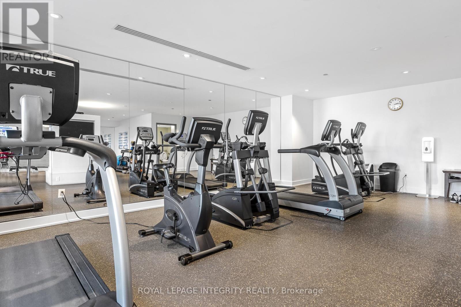 410 - 7 Marquette Avenue, Ottawa, ON - Indoor Photo Showing Gym Room