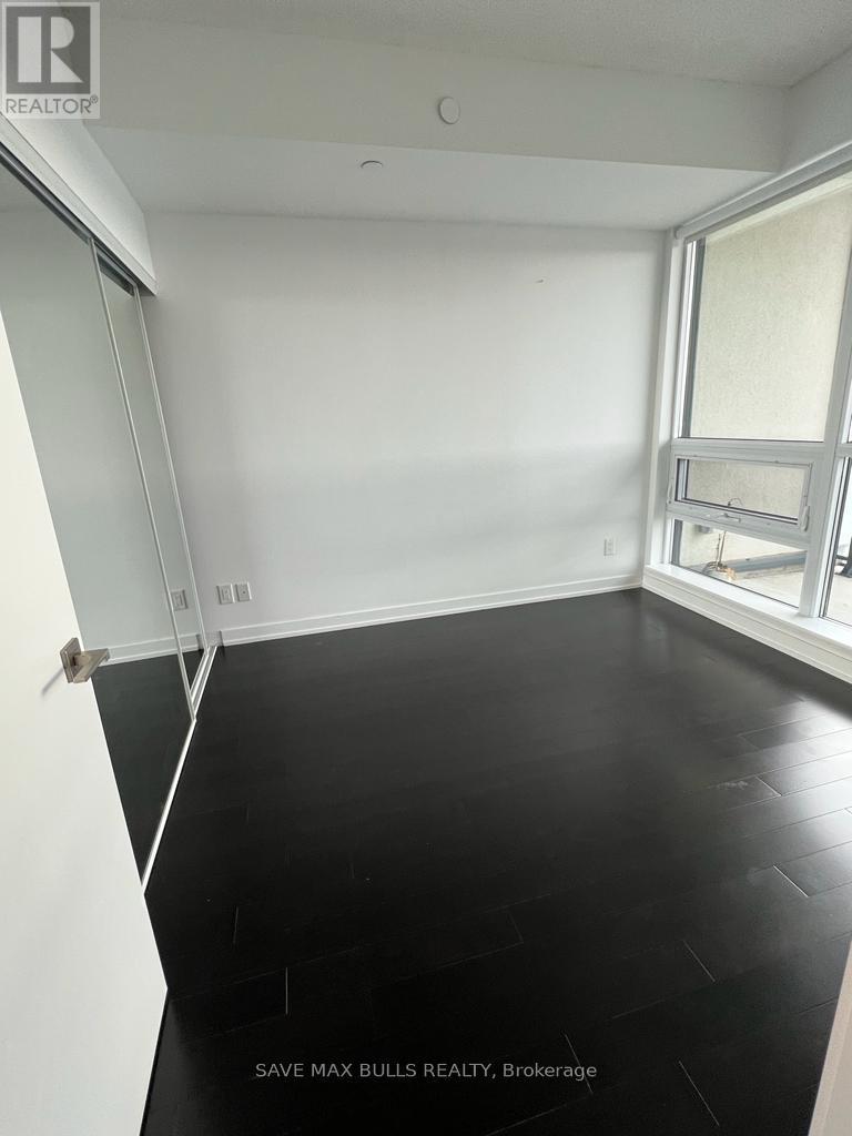 2011 - 4011 Brickstone Mews, Mississauga, ON - Indoor Photo Showing Other Room