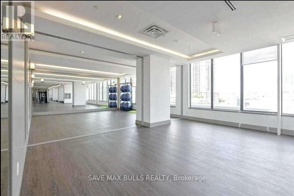 2011 - 4011 Brickstone Mews, Mississauga, ON - Indoor Photo Showing Other Room