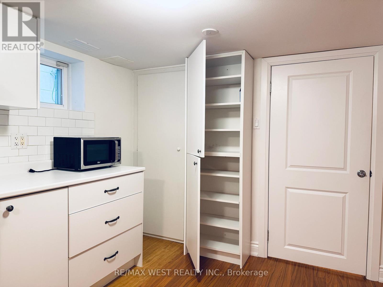 Lower - 43 Dunblaine Avenue, Toronto, ON - Indoor Photo Showing Other Room